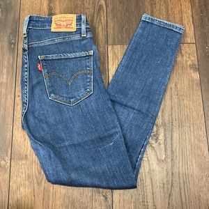 Levi’s 721 skinny jeans